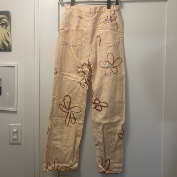 With Jéan Newry Jean Chalk & Flowers - Picture 8 of 15